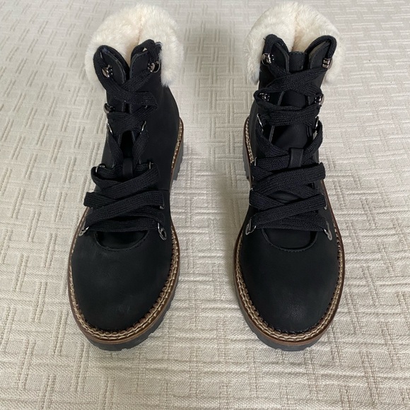 Dirty Laundry shearling black boots. - Picture 2 of 11